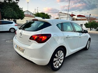 Opel Astra 2010