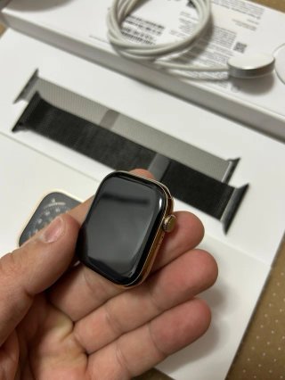 Apple Watch Serie 11 Titanio Oro 46 mm. Como nuevo