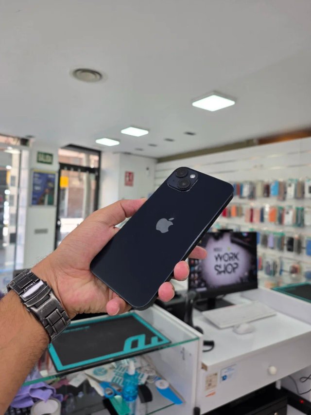 iPhone 14 Plus 128GB Negro semi Nuevo