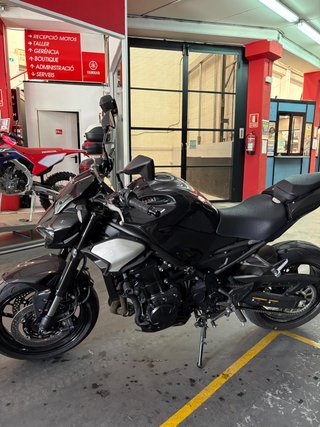 Kawasaki Z900 2026 A2