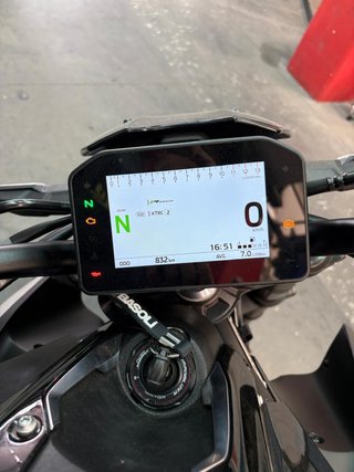 Kawasaki Z900 2026 A2