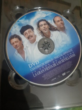 CD y DVD Cantores de Hispanlis y Pascual Gonzalez
