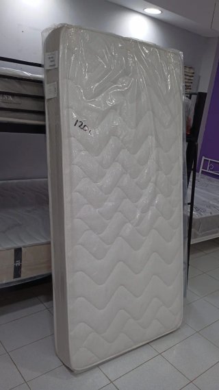 Dormitorio de 90x190