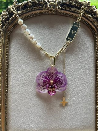 Lote de 2 collares de Orquídea Natural