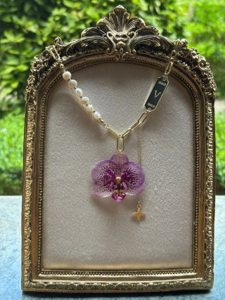 Lote de 2 collares de Orquídea Natural