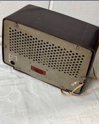 Radio Vintage Marrón y Beige