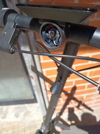 Patinete Eléctrico NAVEE N65i Averiado