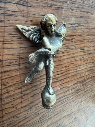 Querubín-Putto de Bronce con Delfín Antiguo