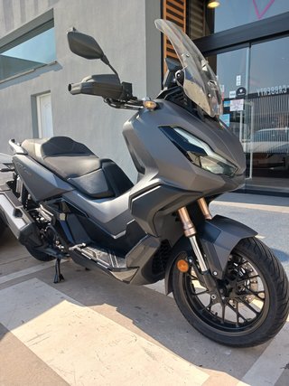 Honda ADV 350 Gris