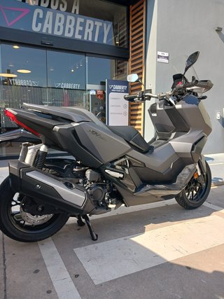 Honda ADV 350 Gris