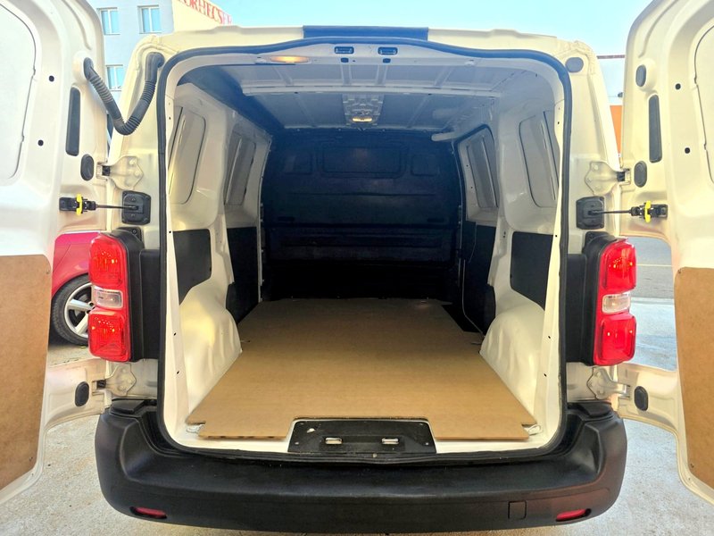 Toyota Proace 2022, foto 11