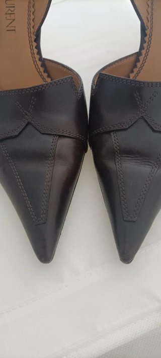 Yves Saint Laurent Slingbacks Negro/Marrón