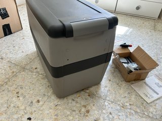 Nevera Portátil IndelB TB41A 12/24/220V