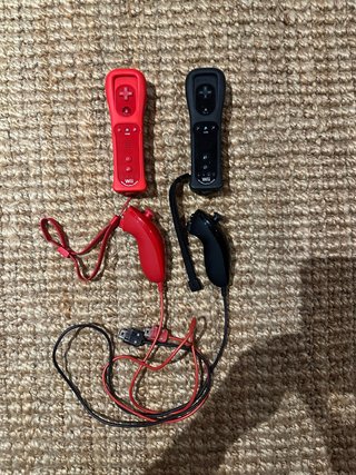 Mandos Wii (Nintendo) Rojo y Negro