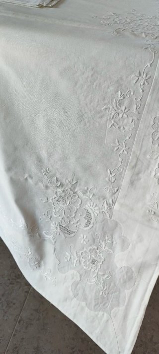 Lenzuolo matrimoniale ricamato cotone