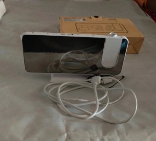 Radio Despertador Proyector Hora