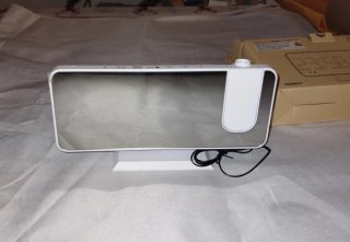 Radio Despertador Proyector Hora