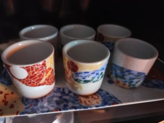 Tazas de cerámica estilo Gaudí