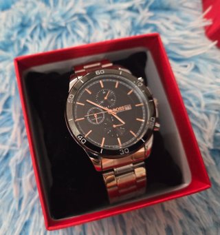 Reloj nuevo en Caja