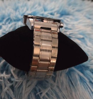 Reloj nuevo en Caja