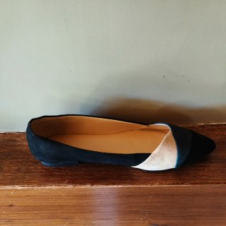 Zapatos planos Parfois negros y beige