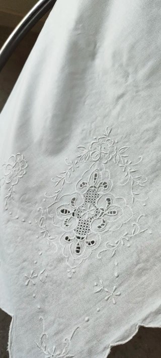 Lenzuolo matrimoniale, cotone ricamato con federe