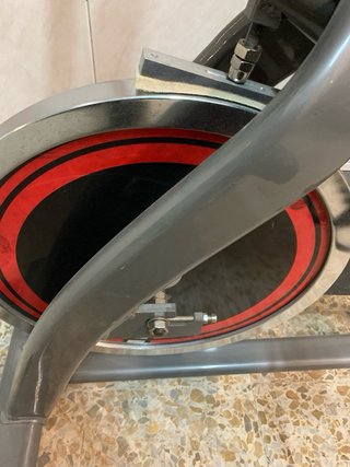 Bicicleta de Spinning Gris y Roja