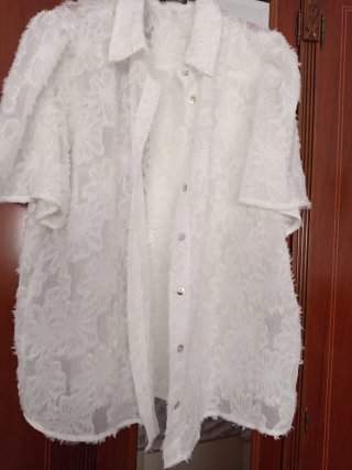Elegante Camisa Blanca