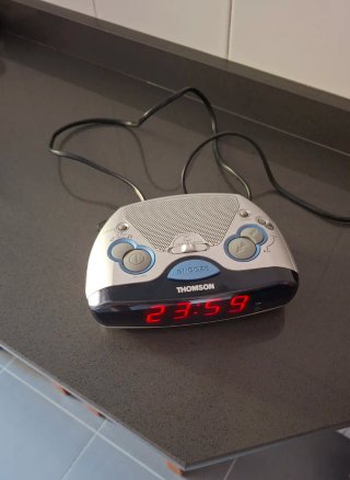 Radio Despertador Thomson