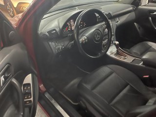 Mercedes-Benz Clase C 2005