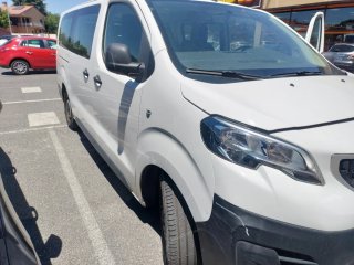 Peugeot Traveller 2021