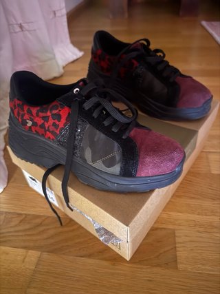 Zapatillas Giossepo Talla 36