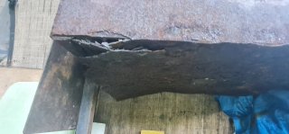 Barbacoa grande de metal para reparar
