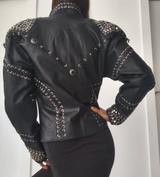 Chaqueta cuero tachuelas vintage 80s