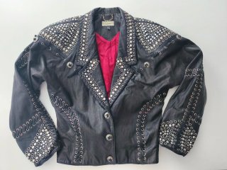 Chaqueta cuero tachuelas vintage 80s