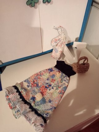 Vestido Nancy floral con bolso y diadema