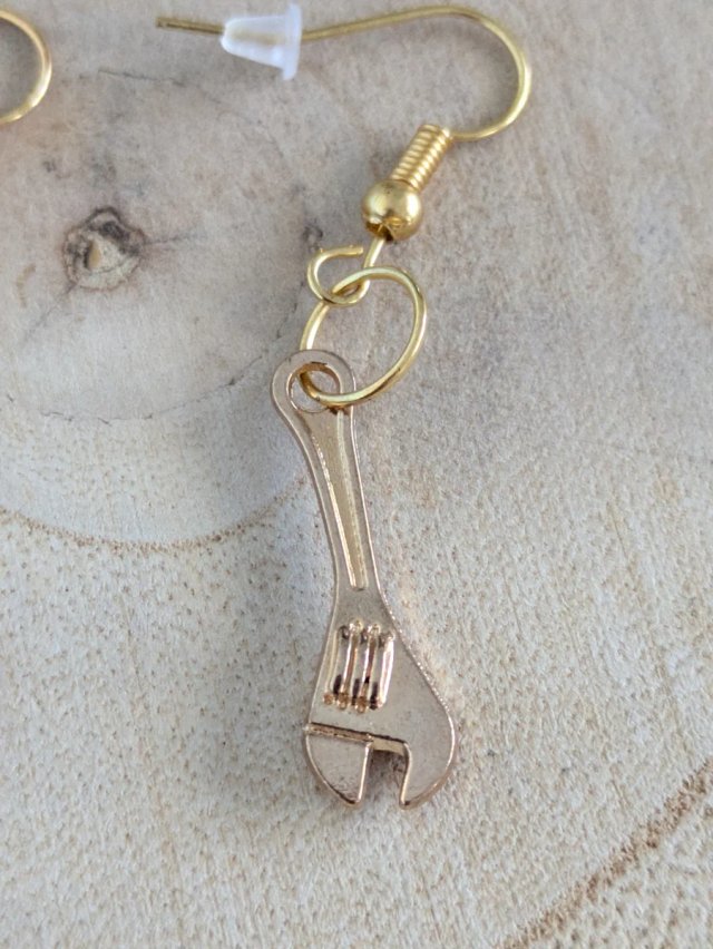 Pendientes colgantes martillo y llave inglesa