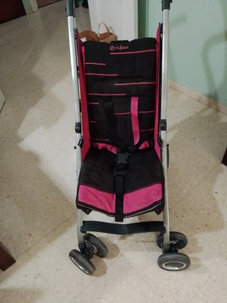 Passeggino Cybex rosa e nero