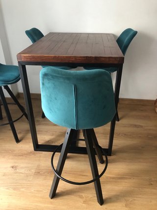 Mesa alta comedor con 4 taburetes