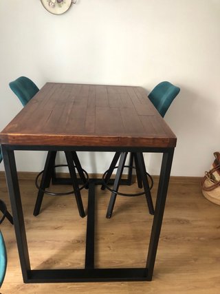 Mesa alta comedor con 4 taburetes