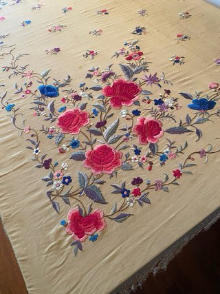 Mantón de Manila Antiguo Bordado Flores