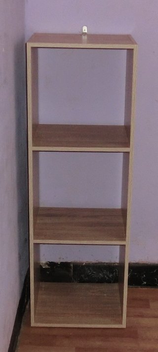 Estantería madera 3 baldas. Como Nueva