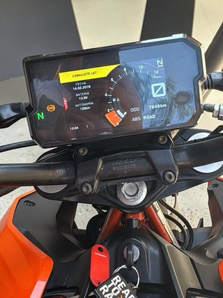 KTM Duke 390 2017 Naranja/Blanca