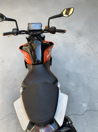 KTM Duke 390 2017 Naranja/Blanca