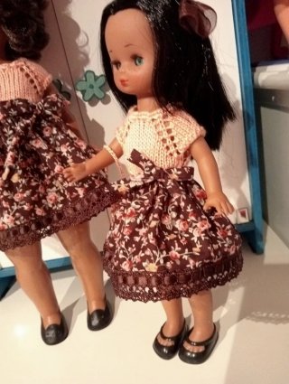 Lote 2 Vestidos Nancy y Leslie Flores