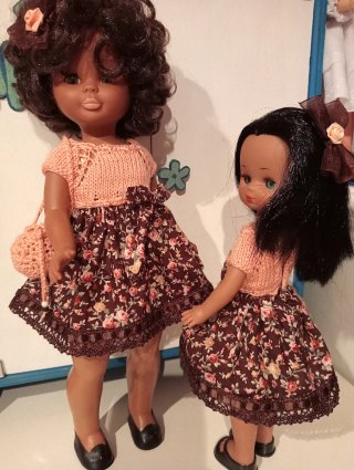 Lote 2 Vestidos Nancy y Leslie Flores