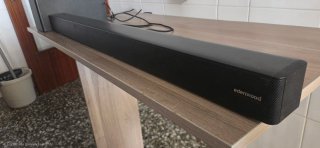 Barra de Sonido y Subwoofer Negro