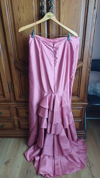 Conjunto Falda, Corpiño y Chaqueta Raffaello