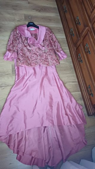 Conjunto Falda, Corpiño y Chaqueta Raffaello