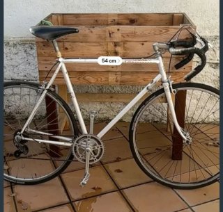 Bicicleta de carretera Peugeot clasica